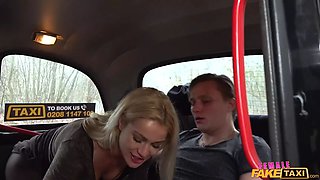 Cherry Kiss loves smoking dong on the back seat of her cab - woman fake taxi