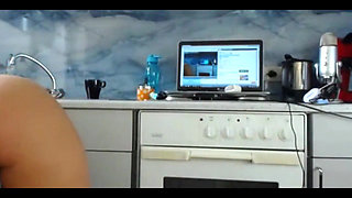 Hot Sexydea Flashing Ass on Live Webcam