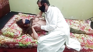 Indian Desi Young Student ko Tharki Teacher ny Chod Diya Lund Gand mai Ghusa Diya Hindi Audio 💦  Hot Aunty Sex