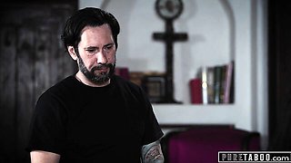 Watch pin-up Tommy Pistol and Victoria Voxxx's trailer