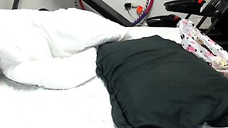 Amateur Blonde Teen Plays Solo with Toy Webcam Porn
