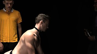 Muscle daddy teaches bottom twink to fuck