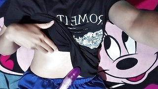 I fucked the teacher to raise my grade, I used my tight vagina so that his thick penis does not resist my wet pussy and thus raise my grades