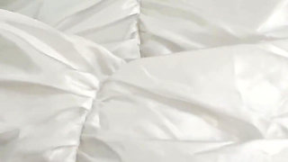 The bride seduced the guy and opened her sweet wet pussy to him
