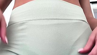 amateur raintree03 flashing ass on live webcam