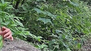 Wide Gaping Naked Outdoors and Pissing