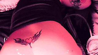 Webcam fun mature brunette with toys cum on cam