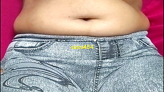 Desi hot beautiful stepsister perfect body and pussy show homemade sexy video in hindi voice
