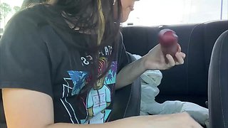 Hottie Amateurs mommy Masturbates in the car
