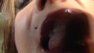 Top-class German Slut Swallows Cum After Hardcore Fuck