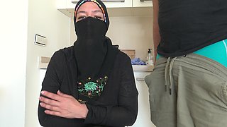 A Syrian Refugee Makes Her First Porn in France