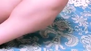 BananaStudio JDSY Sister helps her brother solve his