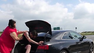 Mature BBW fingered in the trunk of her car