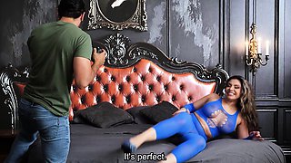 SHE GOT FUCKED BY THE PHOTOGRAPHER . Malena Doll