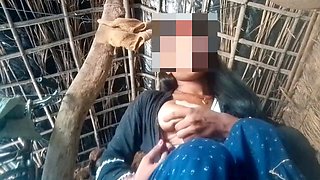 Indian girl Rj Nisha pleasures herself in Oman with her fingers