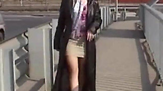 Exhibitionism on the Motorway