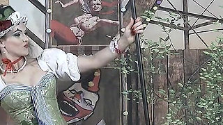 Barbara Bieber - 396 - Photoshoot Backstage