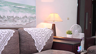 Yuli Is a Gold Digger Who Tricked Her New Lover Into Quarantine Sex