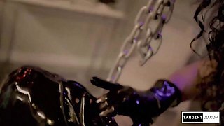 Hardcore video with glamour escort from Sarina And Robin