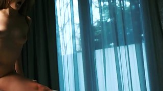 Flexible Artporn Beauty Takes a Deep Creampie