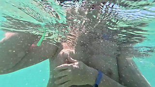Girl Swimming Naked Underwater No Panties