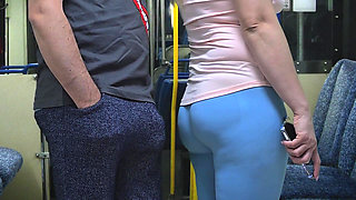Almost Seen by Bus Driver When Stranger Girl Give Me a Handjob