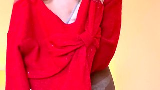 Amateur Blonde Teen Plays Solo with Toy Webcam Porn