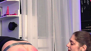 Punishment & Dildo-fuck