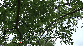 Short Haired Busty Woman Helps Taxi Driver Relieve Stress