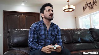 Lil Humpers: Remote Controlling and Doggystyle Dicking My Big Ass Brunette Roommate Scarlett Venom