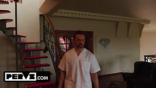 Masseur Erik Everhards Slippery Fingering Betrayal Sparks Kama Oxis Wild Horny