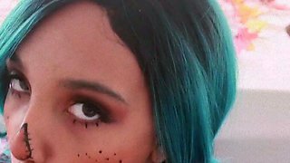 Big boobed Memphis Monroe masturbates in stocking