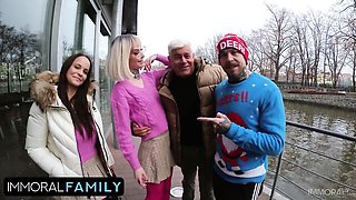 Watch plastic Matt Bird and Jennifer Mendez's clip