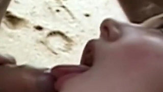 Amateur teeny fucking her lover