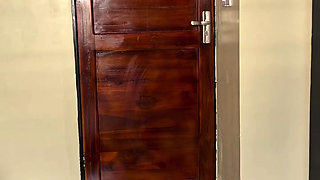 Booty Wiggle, a Little Booty Dance