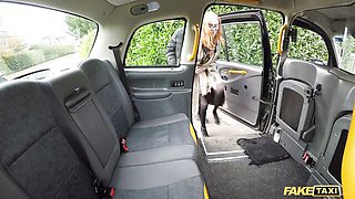 Black guy white girl xxx with hypnotic Lenina Crowne from Fake Taxi