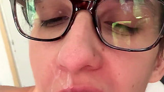 The Cleaning Lady Sucks Her Boss and Takes a Good Facial