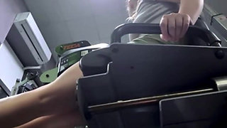Extreme Fucking with Trainer in the Gym
