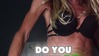 Barbie MILF Lady a Grrrr