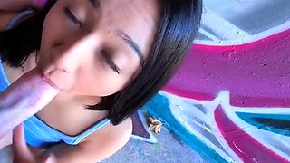 Sexy Amateur Teen Gets Wild Outdoors & Takes Big Cock