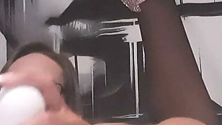 Lonely Housewife Has Big Orgasm Playing with Dildo
