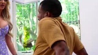 Gorgeous mom protects her daughter at any cost