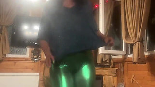 Shiny Leggings Cameltoe Dance Tease