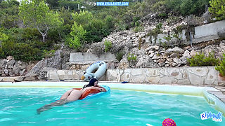 I Fuck the Guy From the Pool in Marseille - Voyeur POV Hard French Fuck