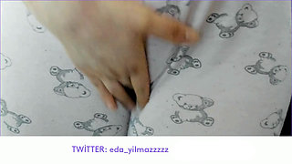 CAMELTOE- MASTURBATE WITH PAJAMA- RUBBING PUSSY WITH PAJAMA