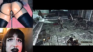 Watch brunette mistress toying her ass in fetish solo