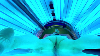 Voyeur Exhibitionist tanning Wife Milf Veronica Beach Close-Up