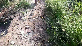 Indian Desi Porn Scene in Sugarcane Garden