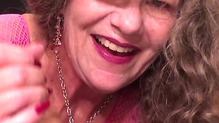 Cock Hungry Cheating Wife Stops by for Breakfast Blowjob! Maxxximummilf