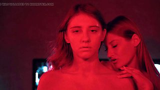 Tiffany Tatums Vampire Seduction of Blonde Melody Marks